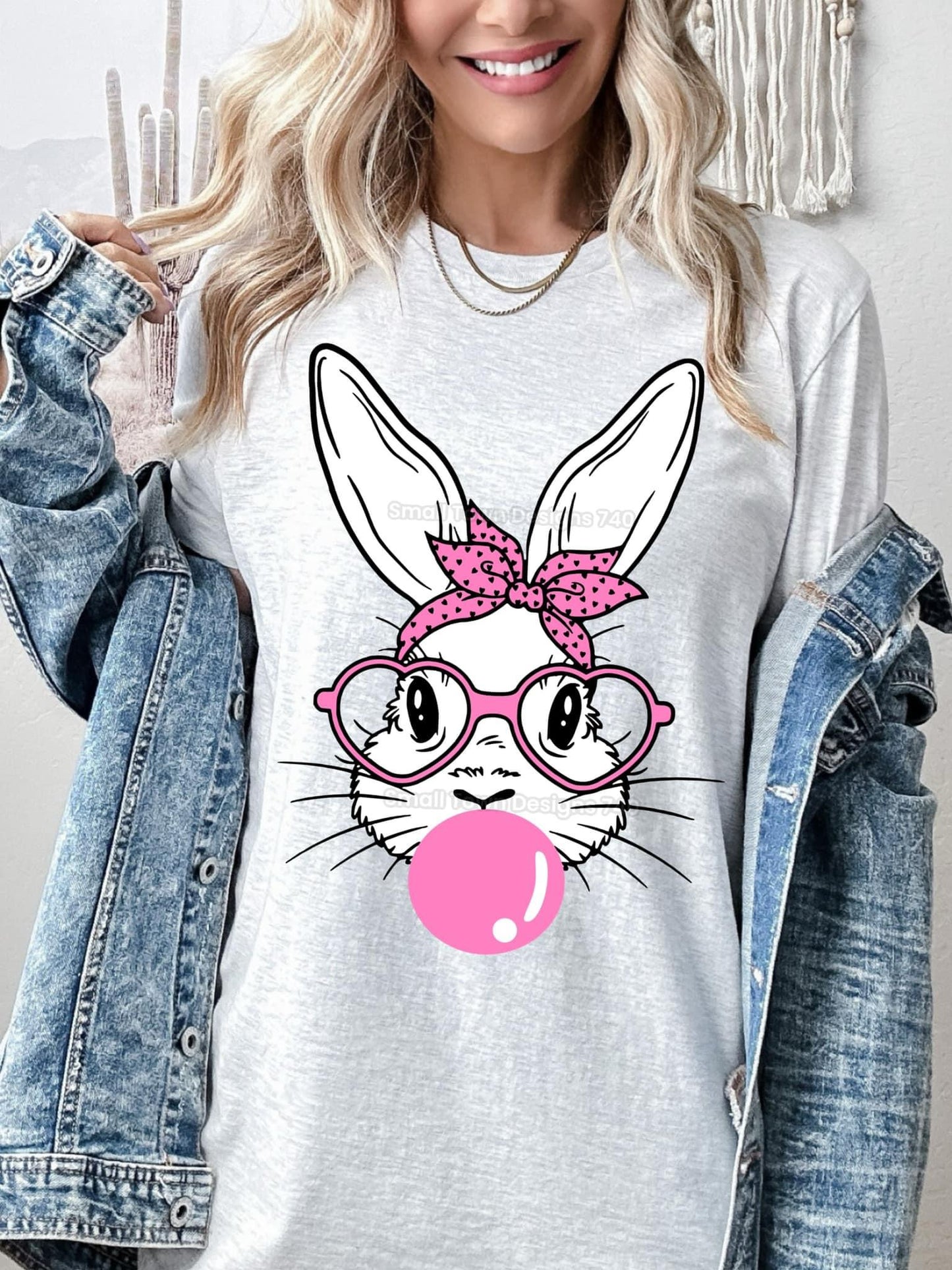 Crewneck Sweater Sweatshirt  T-shirt Easter Bunny Blowing A Bubble Gum White Rabbit