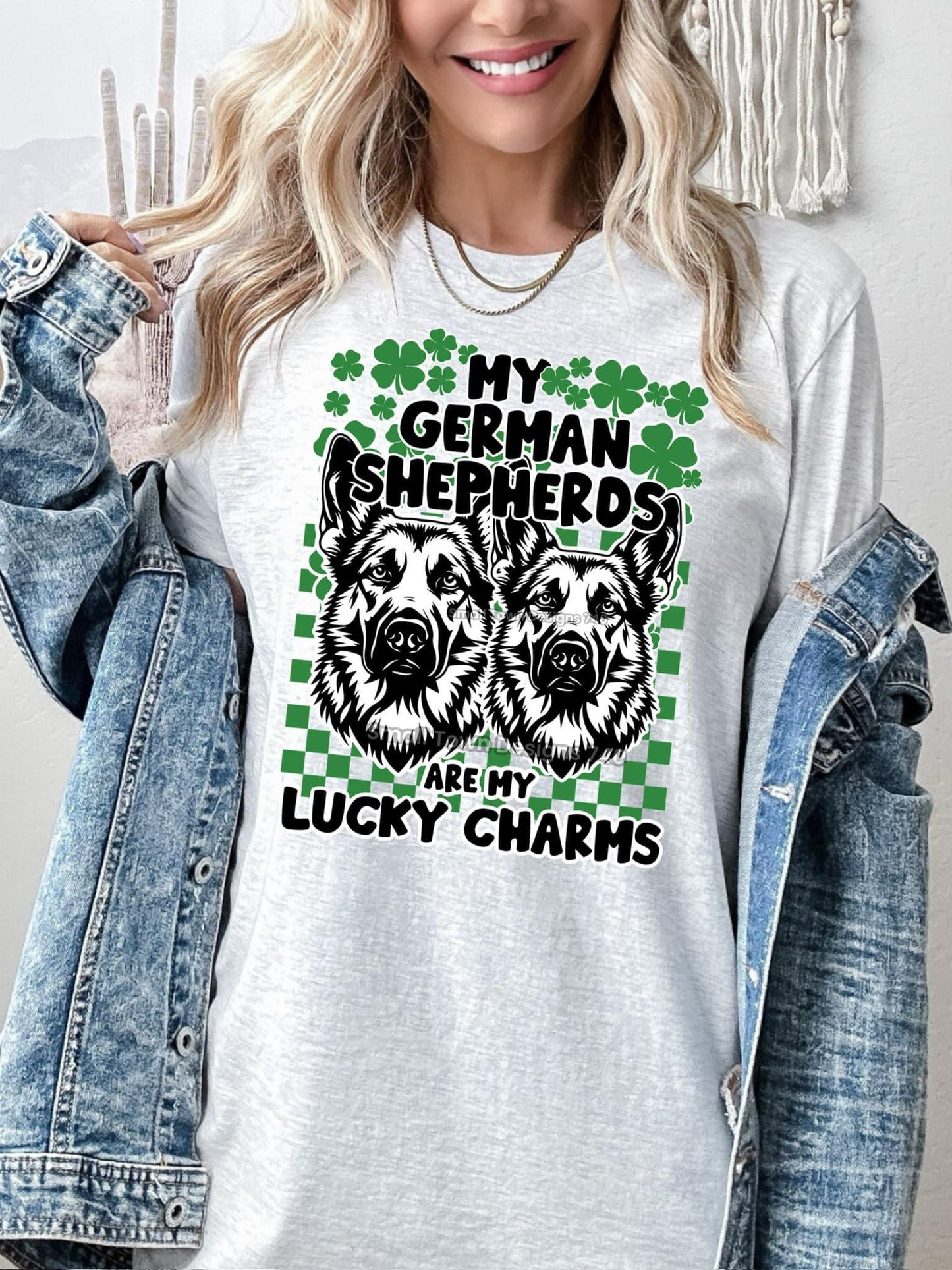 T-shirt My German Shepherds Are My Lucky Charms